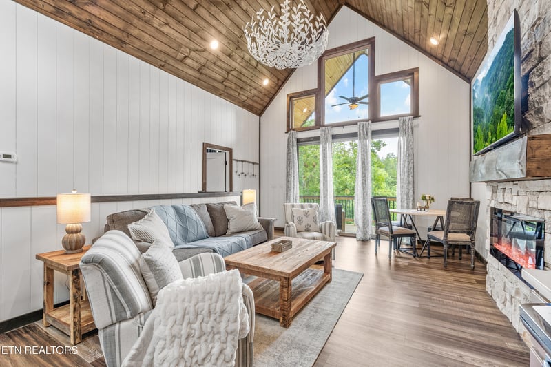 126 Jolene Way, Sevierville, TN 37876