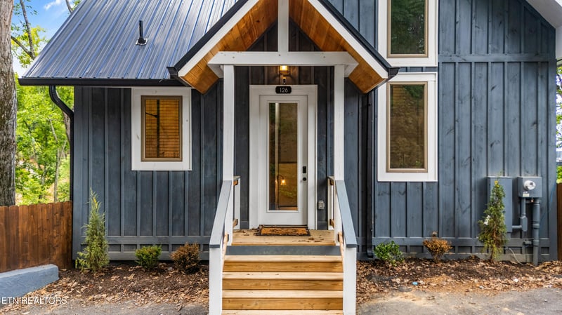 126 Jolene Way, Sevierville, TN 37876