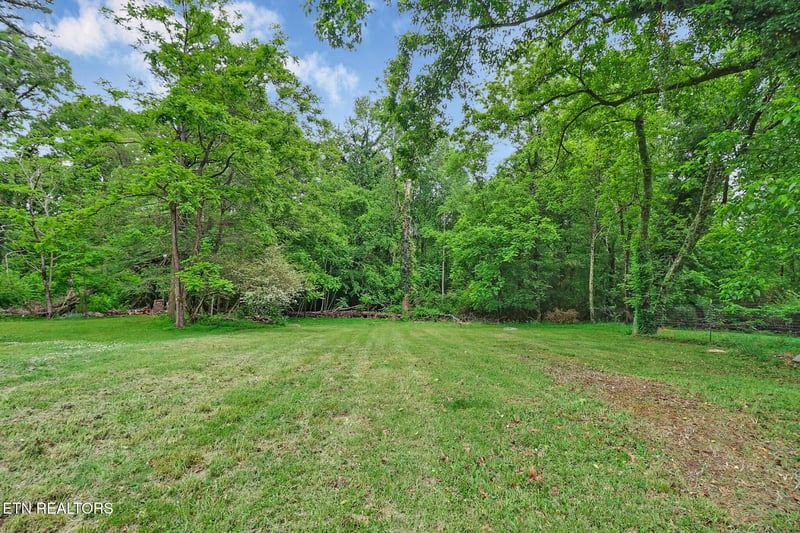 126 Jonathan Ln, Oak Ridge, TN 37830