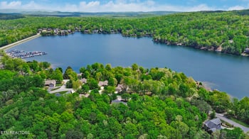 126 Mariners Dr, Fairfield Glade, TN 38558