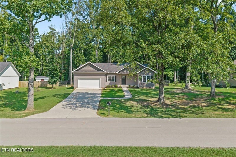 126 Mason Ln, Madisonville, TN 37354