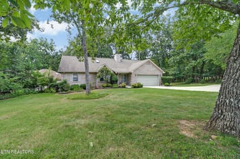 126 Morris Ln, Crossville, TN 38558