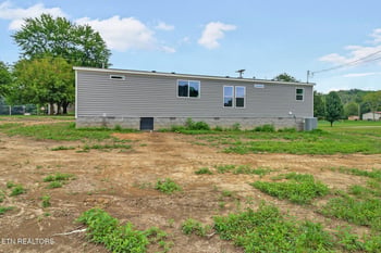 126 Pullman Ln, Oneida, TN 37841