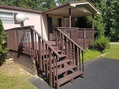 126 Runnymede Rd, Crossville, TN 38558