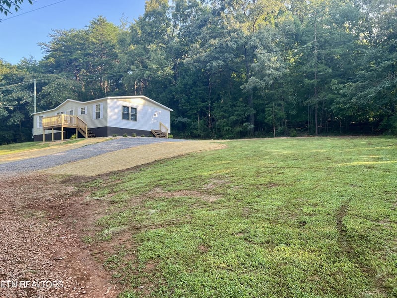 126 Sheppard Rd, Sweetwater, TN 37874