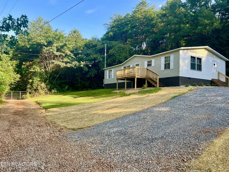 126 Sheppard Rd, Sweetwater, TN 37874