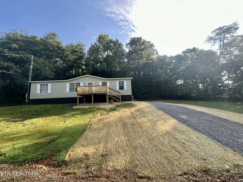 126 Sheppard Rd, Sweetwater, TN 37874