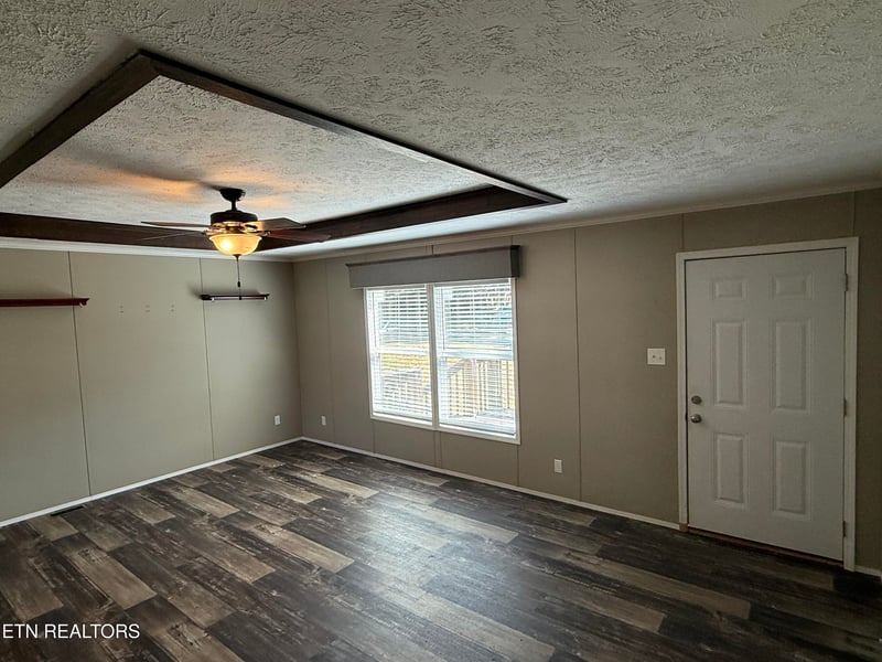 126 Texas Ln, Kingston, TN 37763