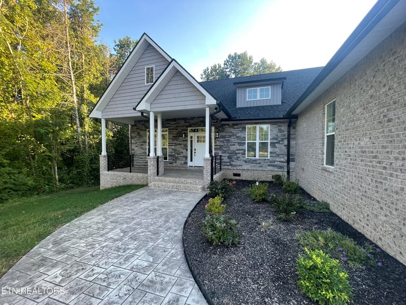 126 Utsesti Way, Loudon, TN 37774