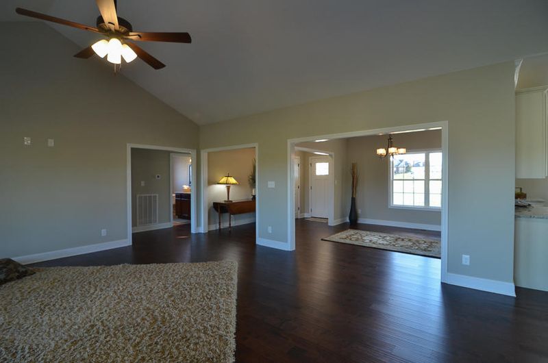 1260 Rippling Waters Cir, Sevierville, TN 37876