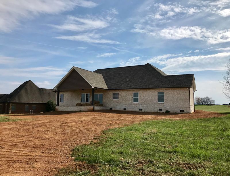 1260 Rippling Waters Cir, Sevierville, TN 37876