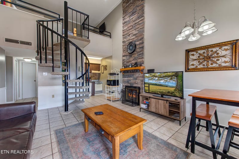 1260 Ski View Dr #APT 1305, Gatlinburg, TN 37738
