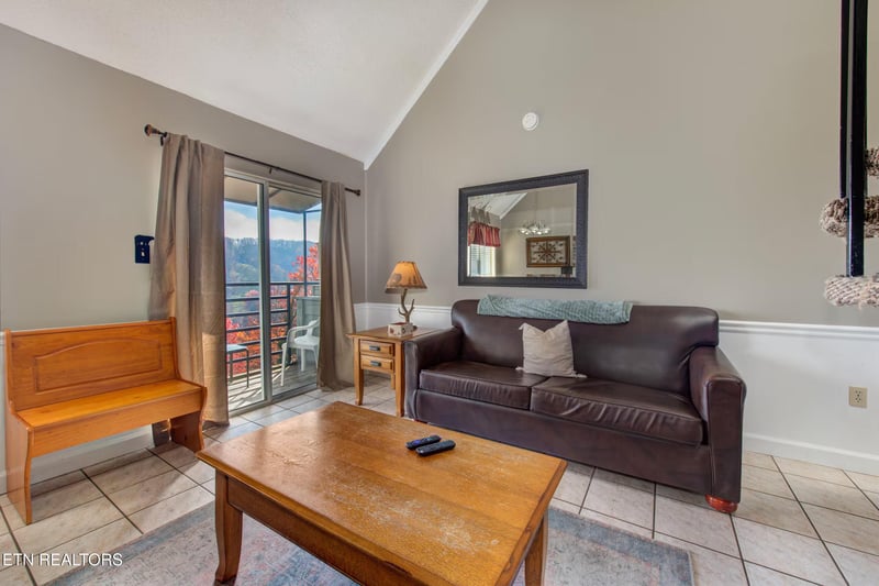1260 Ski View Dr #APT 1305, Gatlinburg, TN 37738