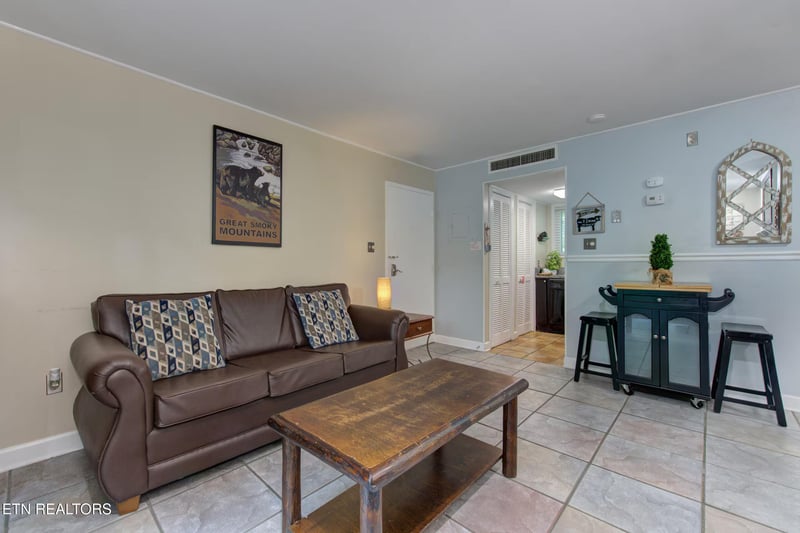 1260 Ski View Dr #APT 2101, Gatlinburg, TN 37738
