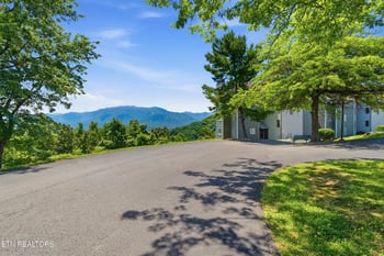 1260 Ski View Dr #APT 3305, Gatlinburg, TN 37738