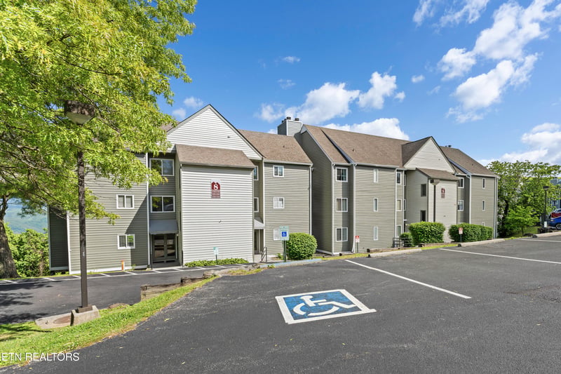 1260 Ski View Dr #APT 8108, Gatlinburg, TN 37738