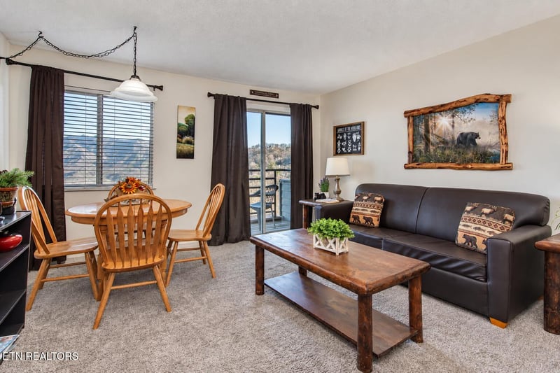 1260 Ski View Dr #APT 8204, Gatlinburg, TN 37738