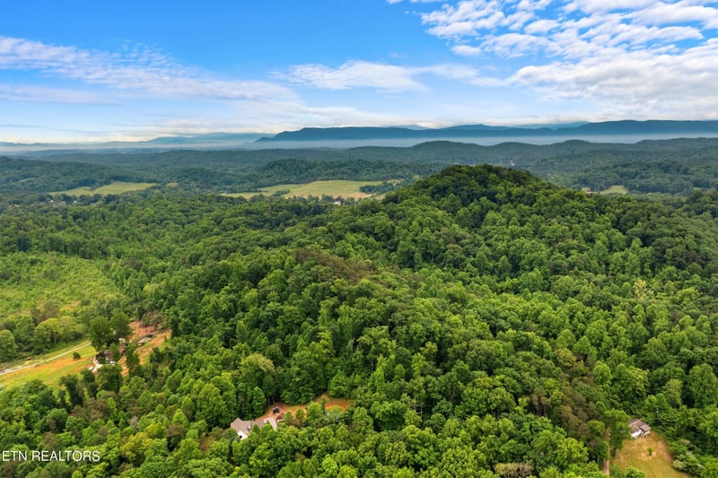 1260 Tarwater Rd, Knoxville, TN 37920