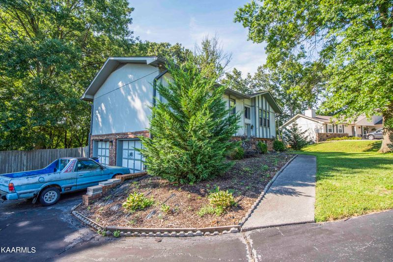 12600 Wagon Wheel Cir, Farragut, TN 37934