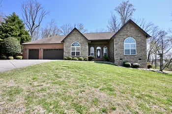 1261 Houston Springs Rd, Greenback, TN 37742