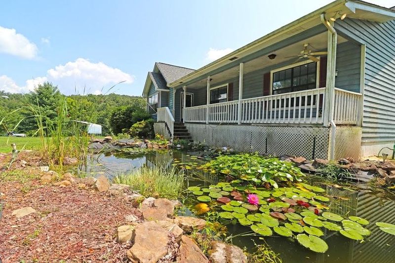 12612 Lovelace Rd, Knoxville, TN 37932