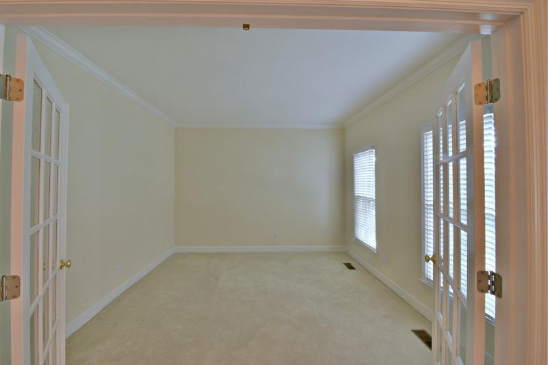 12618 Comblain Rd, Knoxville, TN 37934