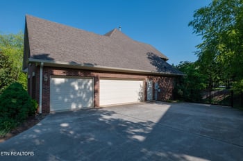 1265 Kensington Dr, Knoxville, TN 37922