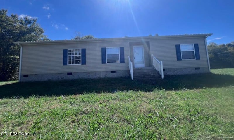 1266 Rock House Rd, Pioneer, TN 37847