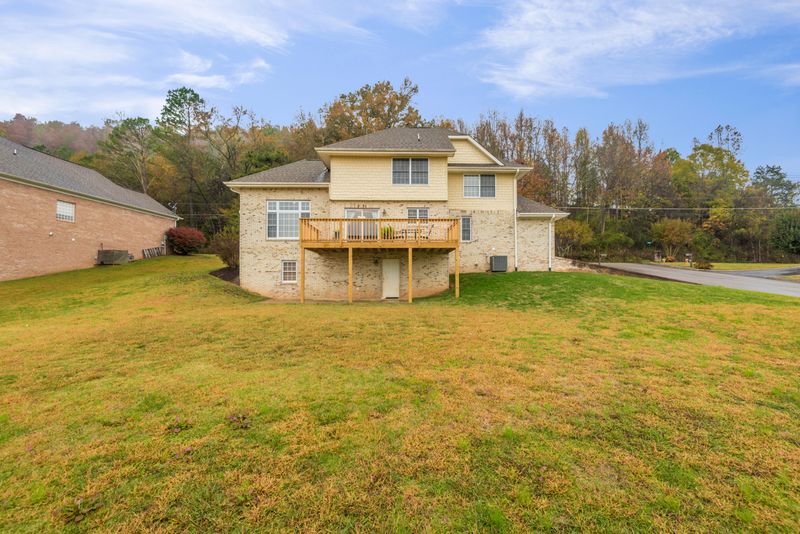 1269 Swan Pond Cir Rd, Harriman, TN 37748