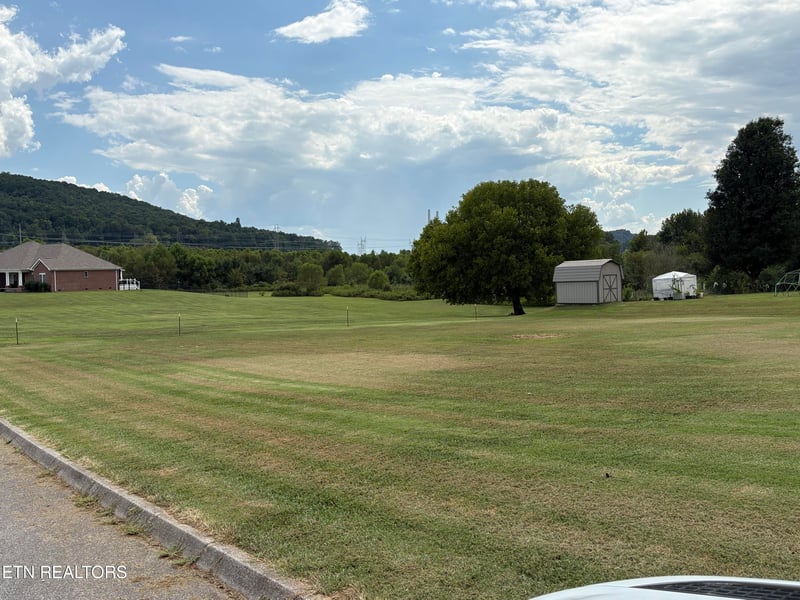 1269 Swan Pond Circle Rd, Harriman, TN 37748