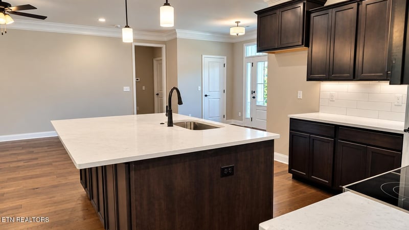 1269 Tuckaleechee Tr, Maryville, TN 37803