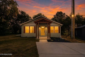 127 Azalea Ln #4, Jacksboro, TN 37757
