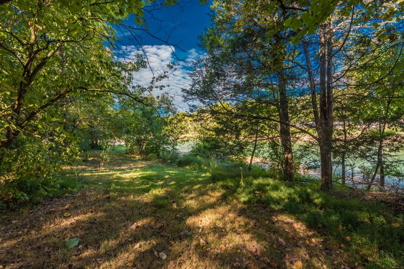 127 Chestnut Dr, Andersonville, TN 37705