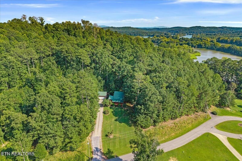 127 County Road 7, Calhoun, TN 37309
