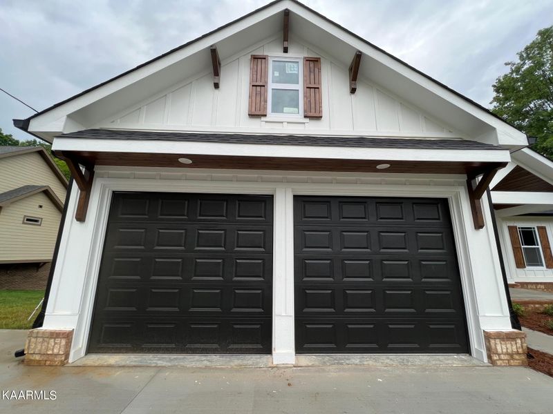 127 Culver Rd, Oak Ridge, TN 37830
