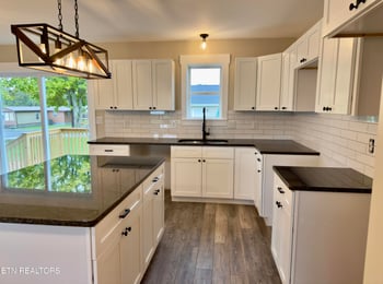 127 Deer Rg, Rutledge, TN 37861