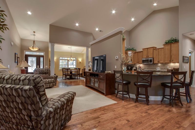 127 Kawga Way, Loudon, TN 37774