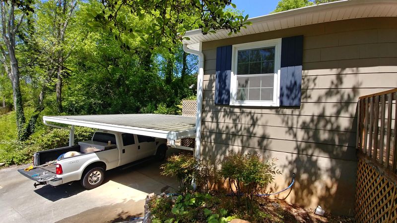 127 Larry Dr, Knoxville, TN 37920