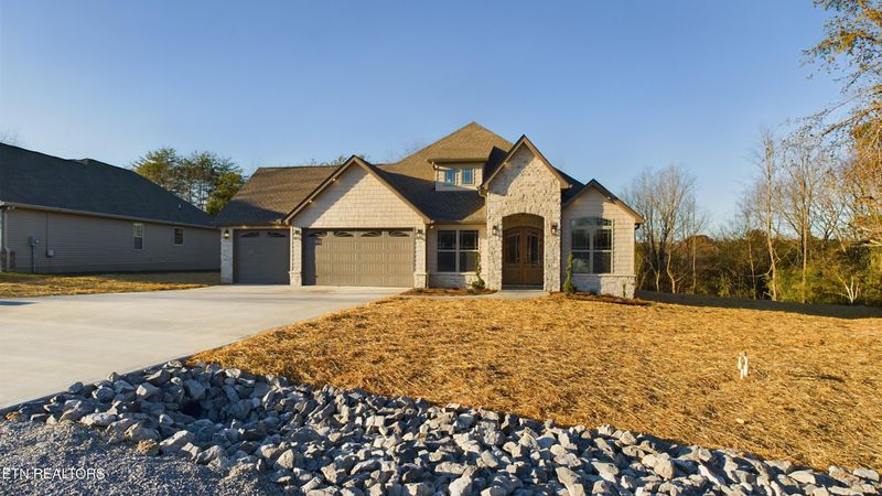 127 Ogana Way, Loudon, TN 37774