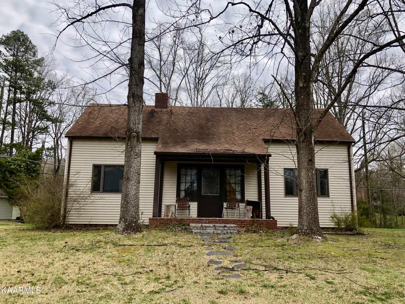 127 Orchard Rd, Norris, TN 37828