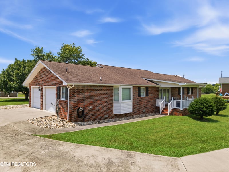 127 Overlook Dr, Loudon, TN 37774