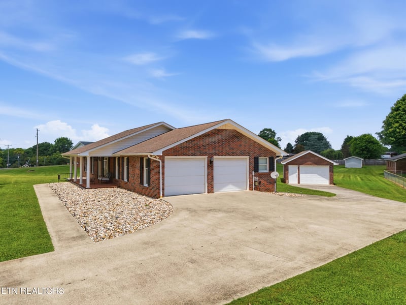 127 Overlook Dr, Loudon, TN 37774