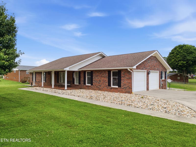 127 Overlook Dr, Loudon, TN 37774
