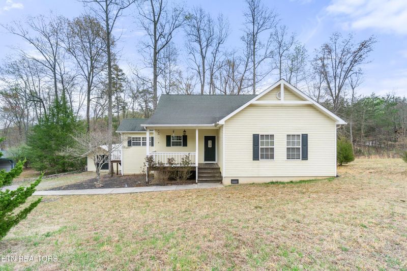 127 Pine Loop Dr, Madisonville, TN 37354