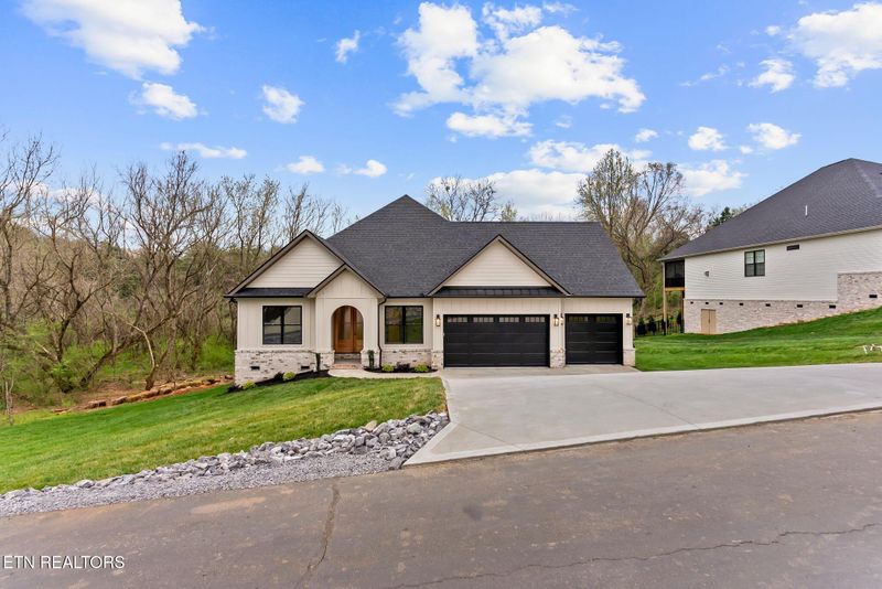 127 Saloli Way, Loudon, TN 37774