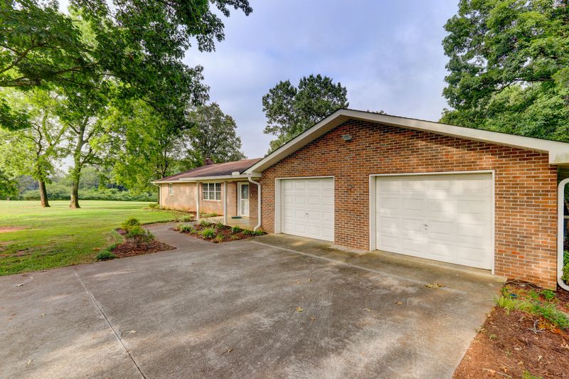 127 Scenic View Dr, Loudon, TN 37774