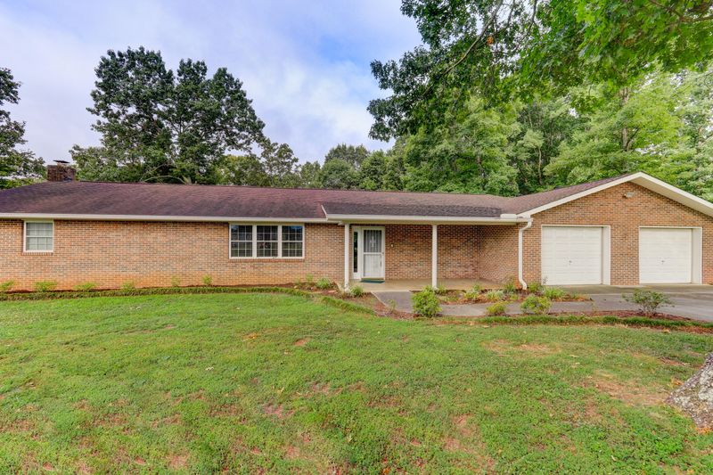 127 Scenic View Dr, Loudon, TN 37774