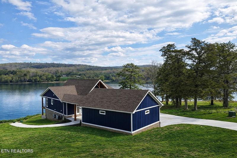127 Waterfront Knoll, Sharps Chapel, TN 37866