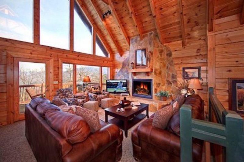 1270 Bear Cub Way, Gatlinburg, TN 37738