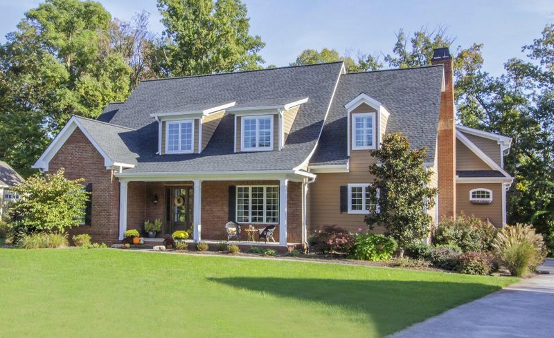 12700 Woodcove Ln, Knoxville, TN 37922